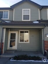 Building Photo - 695 S Depew St