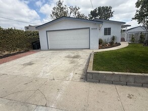 Building Photo - 15906 S Manhattan Pl