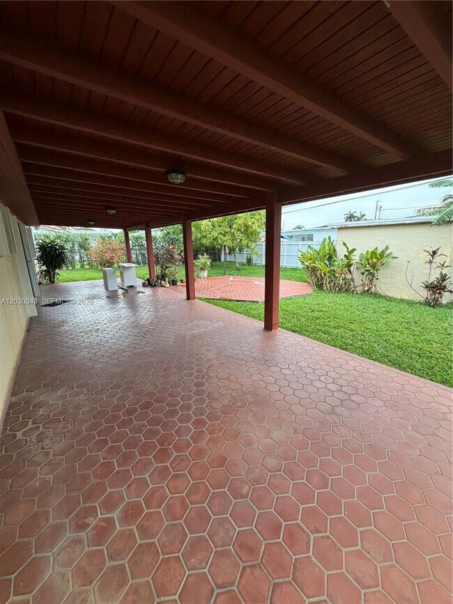 Foto del edificio - 3541 SW 125th Ct