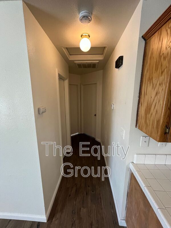 Building Photo - 482 W Morton Ave