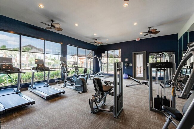Foto del edificio - 5200 Pointe W Cir