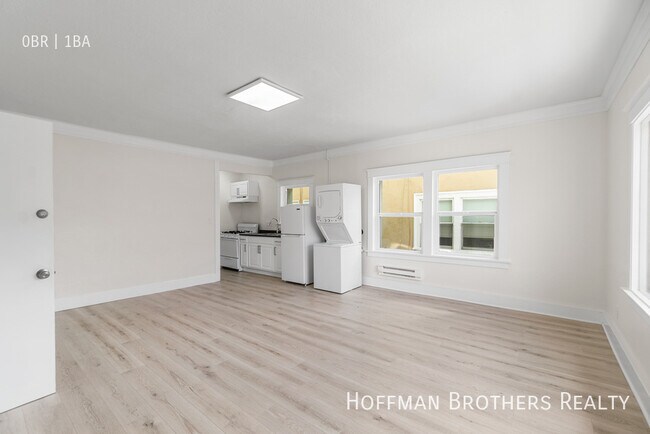 Foto del edificio - 323 W 4th St