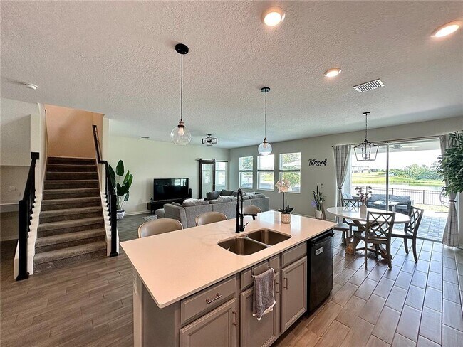 Building Photo - 11168 Robert Frost Dr