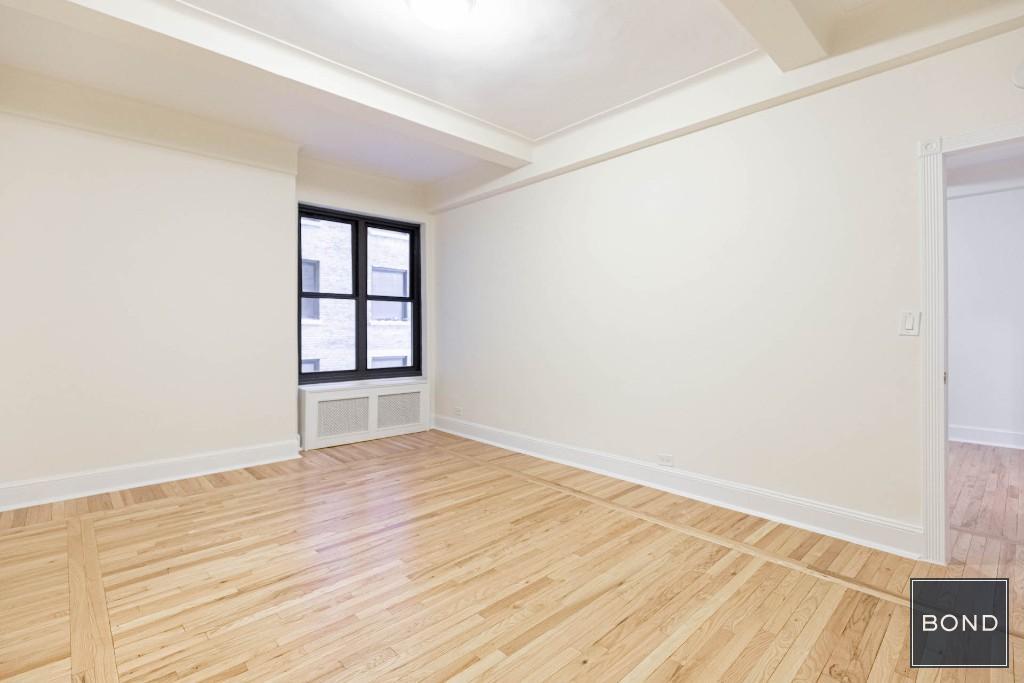 Foto principal - 166 Second Avenue