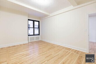 Building Photo - 166 Second Avenue