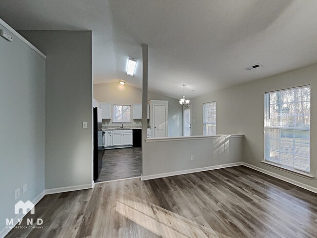 Building Photo - 6902 Kentucky Derby Dr