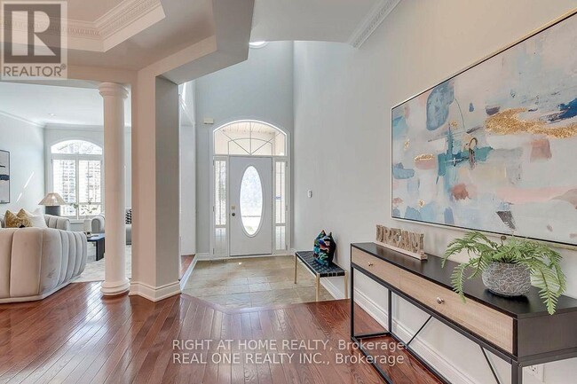 Building Photo - 96 Spring Azure Crescent