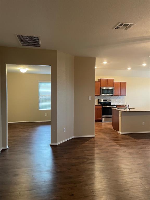 Building Photo - 239 Xanadu Dr