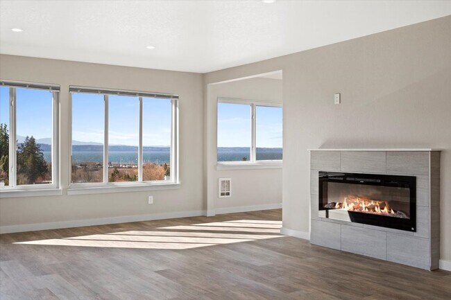 Foto del edificio - 520 Hemlock Way
