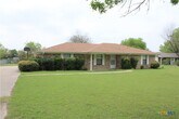 Primary Photo - 2226 University Dr