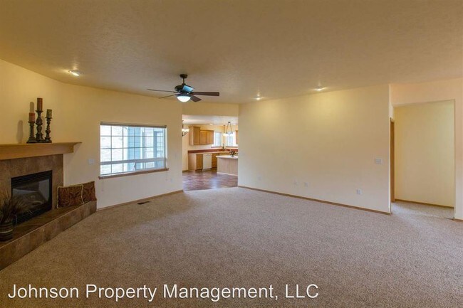 Foto del edificio - 3 br, 2 bath House - 10117 N. Milbrath Lane