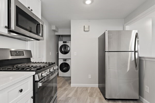 Building Photo - 3 Sagamore Ave