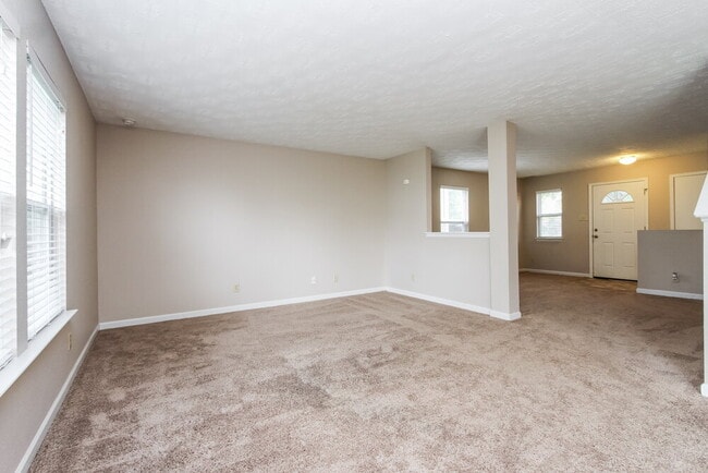 Foto del edificio - 105 Winterwood Dr