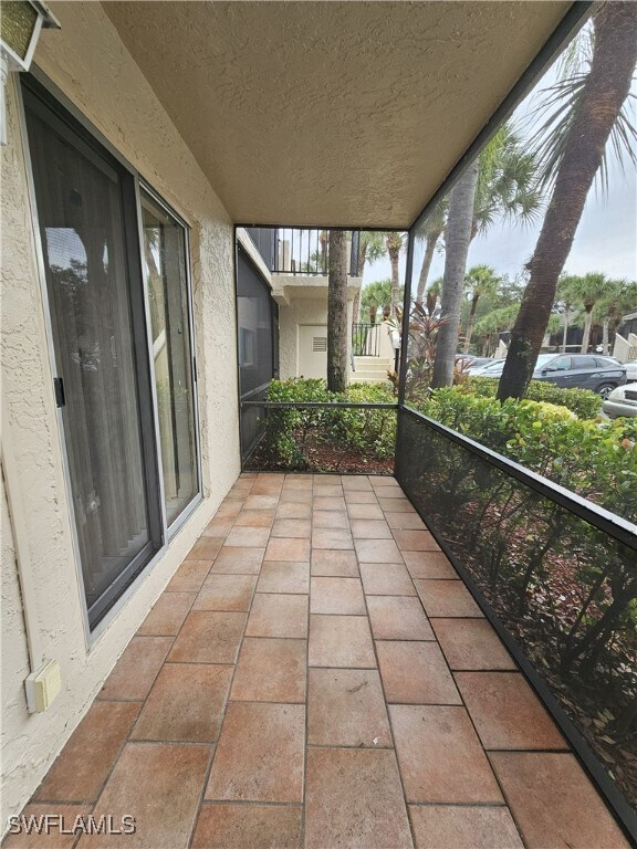 Foto del edificio - 4140 Looking Glass Ln