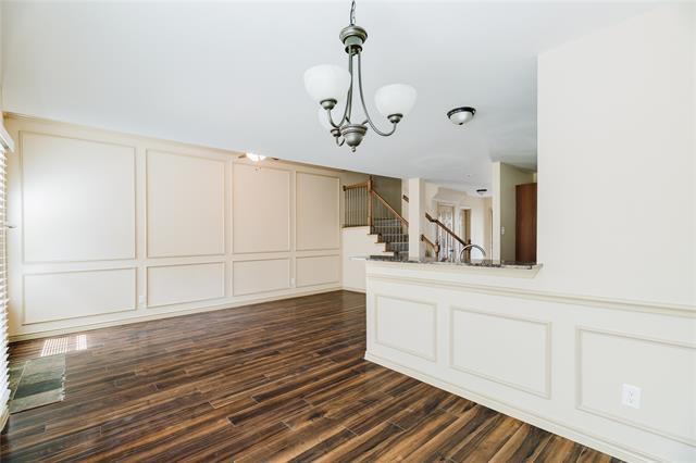 Foto del edificio - 12604 Bay Ave