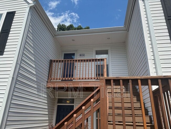 Foto del edificio - 924 Ironwood Dr