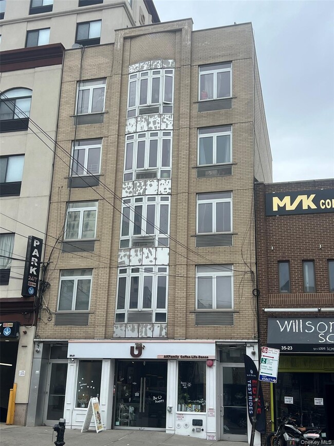 Building Photo - 35-21 Farrington St
