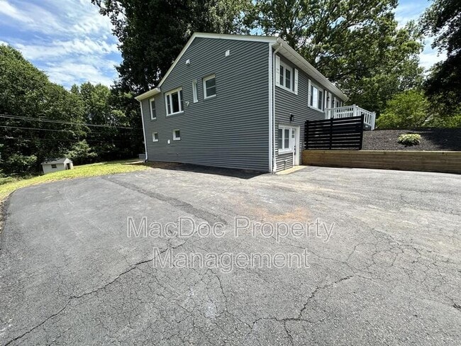Building Photo - 12317 Metlock Rd