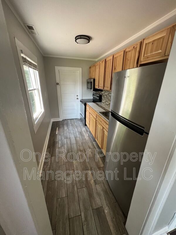 Foto del edificio - 2450 Benton Blvd