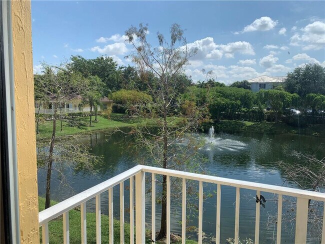 Foto del edificio - 3910 NW 90th Ave