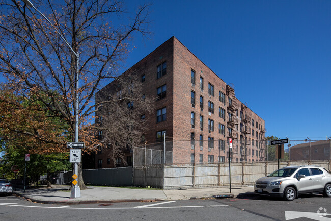 Building Photo - Andrew Jackson Condominium