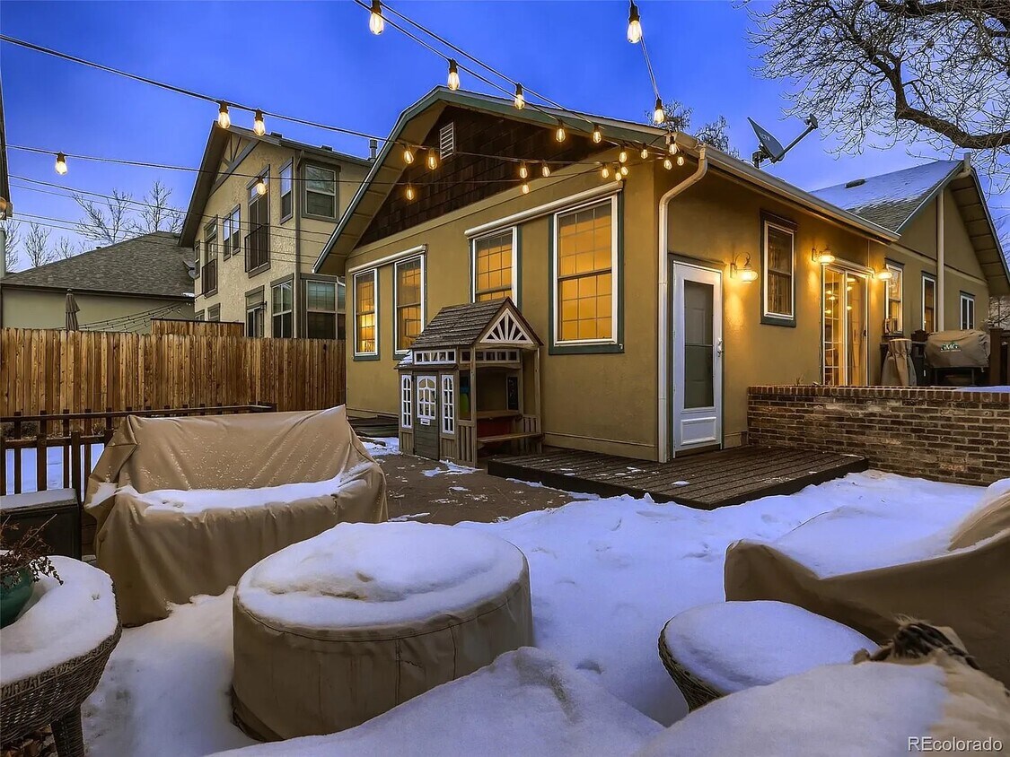 2157 S Clarkson St Unit Lower Level, Denver, CO 80210 Apartments in