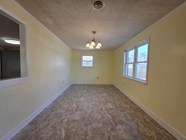 Foto del edificio - Private 3BR Retreat Minutes from Base & Topsail Beaches