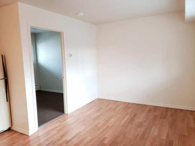 Building Photo - 3003 Wendys Way
