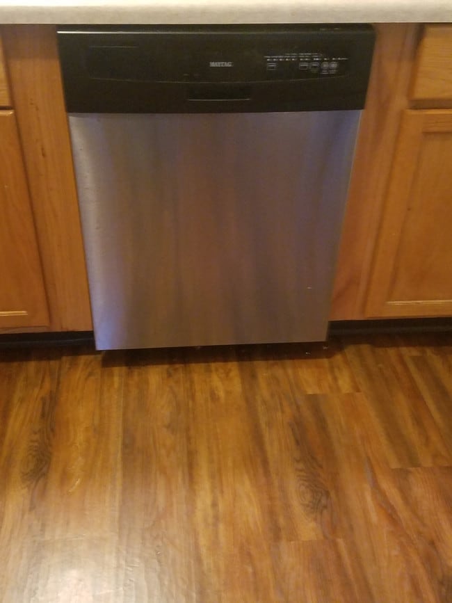 Dishwasher - 1659 Haslett Rd