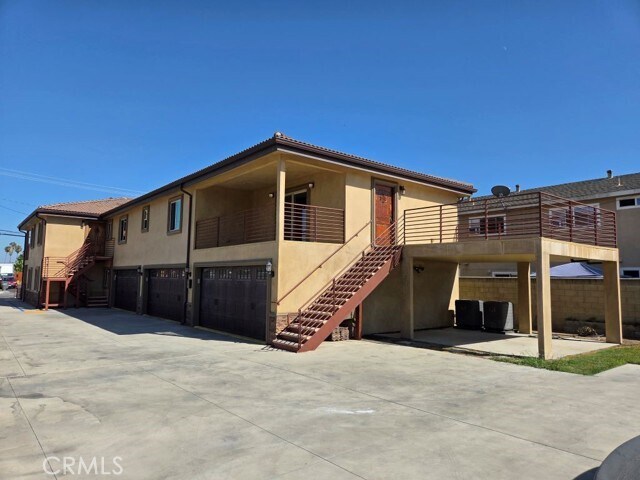 Primary Photo - 21827 Hawaiian Ave