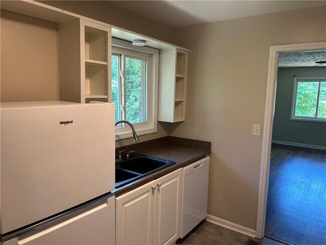 Foto del edificio - 7292 Westwood Lane Unit B