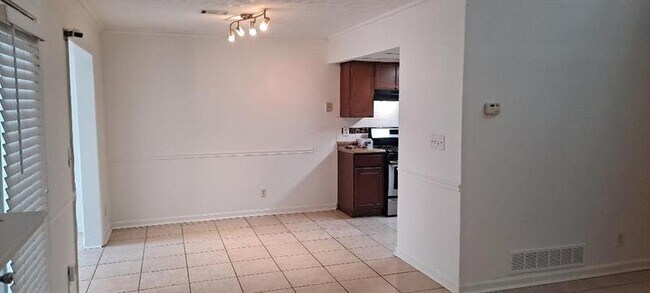 Building Photo - 1525 Planters Ridge Ln