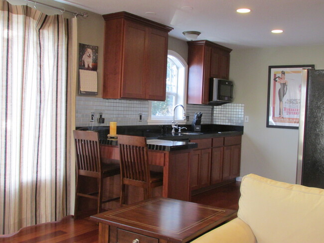 Laptop & Dining Cntr. - 21029 NE Interlachen Ln