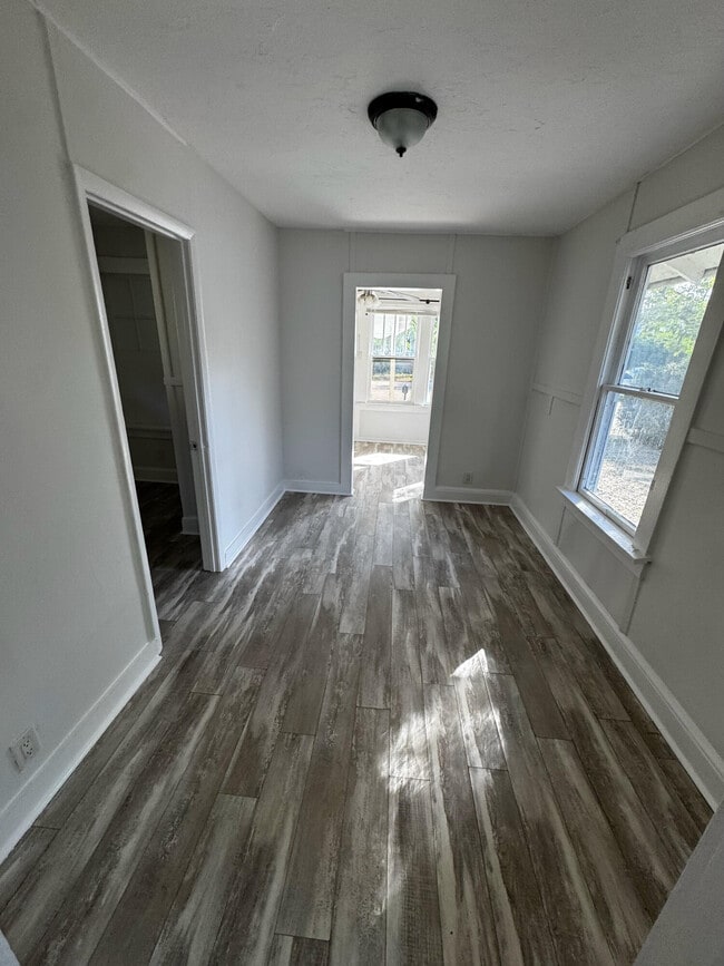 Foto del edificio - 315 N K St