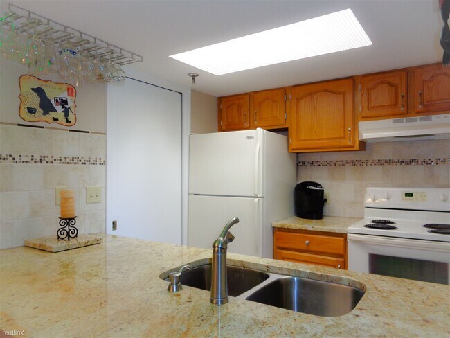 Foto del edificio - 10265 Gandy Blvd N
