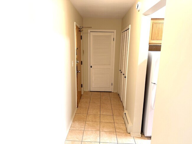 Building Photo - 8440 Skokie Blvd