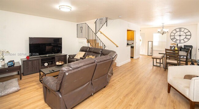 Foto del edificio - 8120 SW 103rd Ave