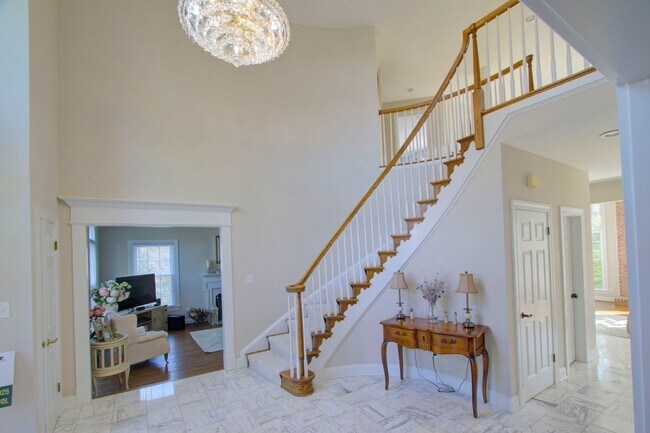 Foto del edificio - 9724 Middleton Ridge Rd