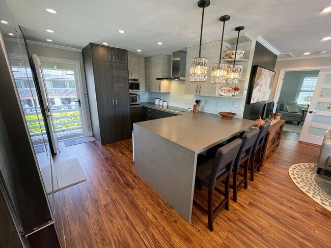 Foto del edificio - Newly Renovated 2BR/1BA in Nuuanu Avail Now!