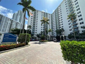 Building Photo - 3001 S Ocean Dr