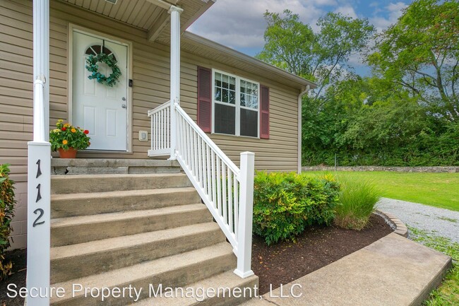 Building Photo - 3 br, 2 bath House - 112 River Rd