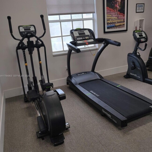 Foto del edificio - 1956 SW 60th Terrace