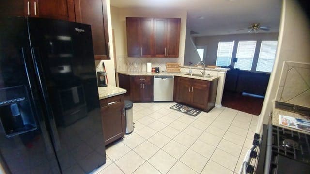 Communal Kitchen - 2223 Cambridge Dale Ct