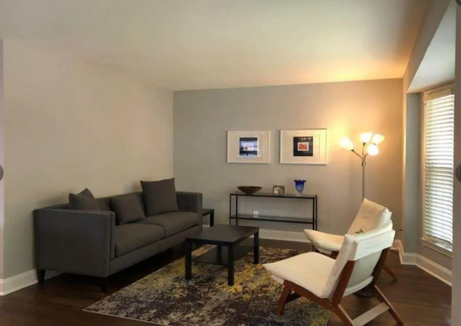 Foto del edificio - 1533 E Melton Rd