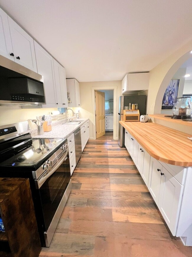 Foto del edificio - Brand New Luxury Studio | All-Inclusive | ...