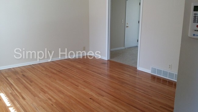 Building Photo - 12242 Kuehl Cir