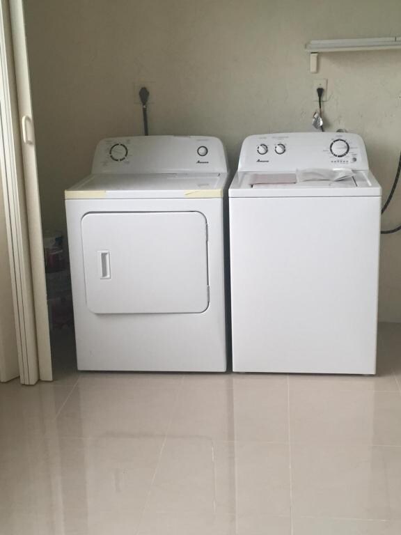 Building Photo - 9235 SW 8th St