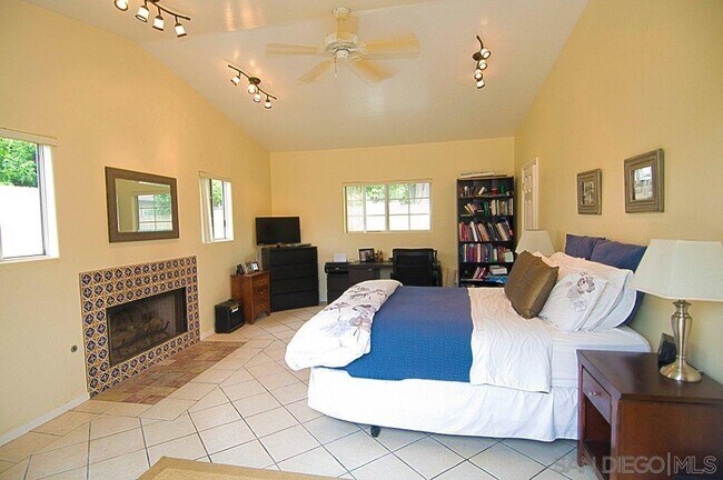 Foto del edificio - 1158 Delaware St