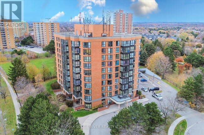 Building Photo - 8 Silverbell Grv