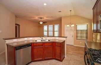 Building Photo - 1707 Stieler Dr